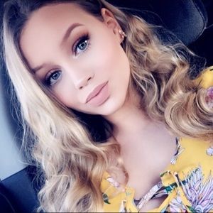 Meet your Posher, Lexie